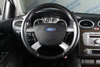 Ford Focus, 1.6 л, МКПП, 2011 фото 11