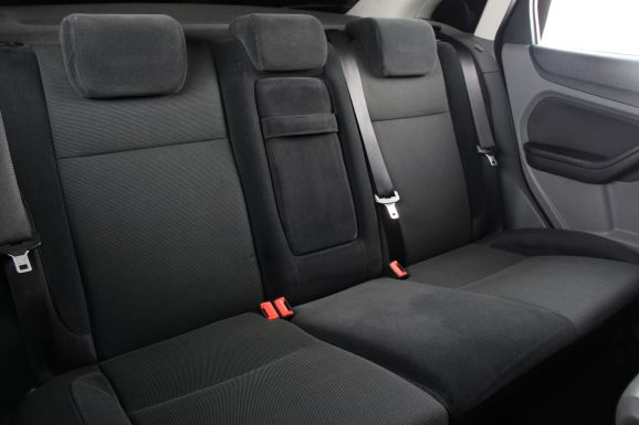 Ford Focus, 1.6 л, МТ, 2011 фото 1