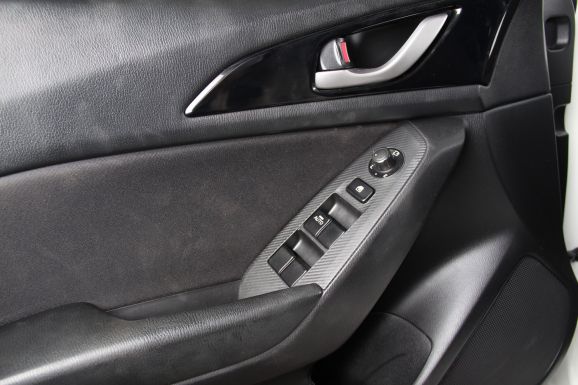 Mazda 3, 1.5 л, АТ, 2015 фото 7