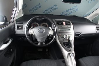 Toyota Auris, 1.6 л, РКПП, 2008 фото 10