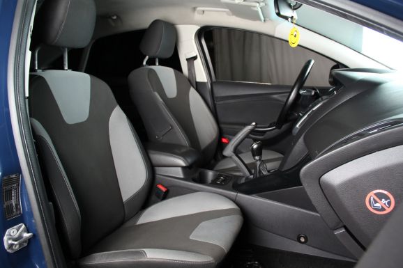 Ford Focus, 2.0 л, МТ, 2013 фото 2