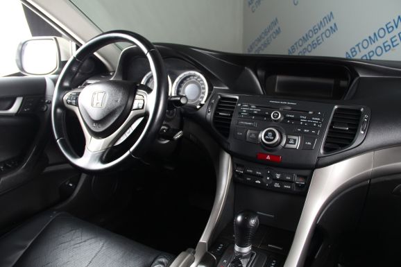 Honda Accord, 2.4 л, АТ, 2010 фото 13