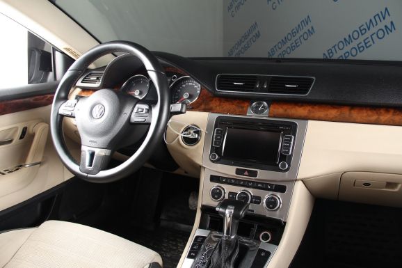 Volkswagen Passat CC, 1.8 л, Робот, 2011 фото 9