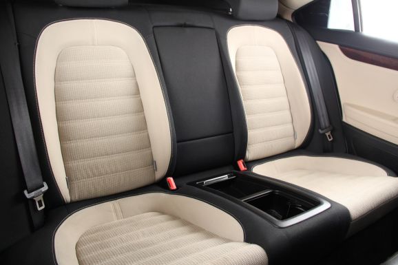 Volkswagen Passat CC, 1.8 л, Робот, 2011 фото 1