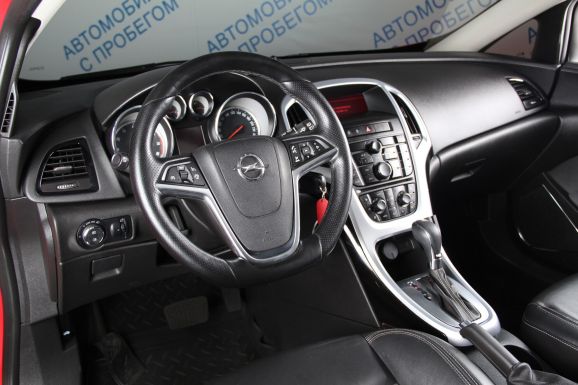 Opel Astra, 1.4 л, АТ, 2014 фото 8