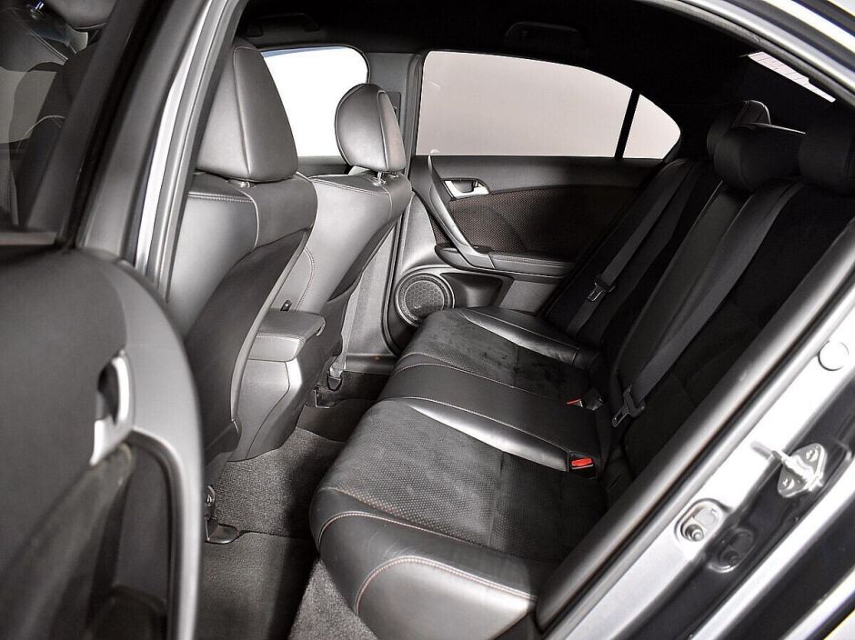 Honda Accord, 2.4 л, АТ, 2012 фото 1