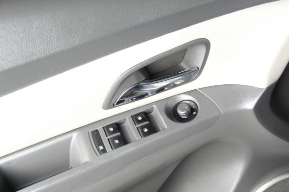 Chevrolet Cruze, 1.8 л, АТ, 2009 фото 7