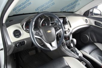 Chevrolet Cruze, 1.8 л, АКПП, 2009 фото 9