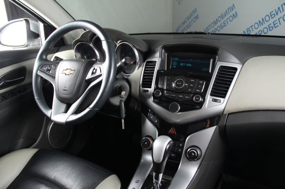 Chevrolet Cruze, 1.8 л, АТ, 2009 фото 12