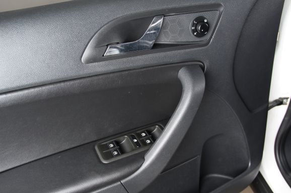 Skoda Yeti, 1.8 л, Робот, 2013 фото 12