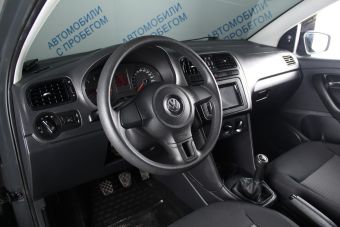 Volkswagen Polo, 1.6 л, МКПП, 2013 фото 9