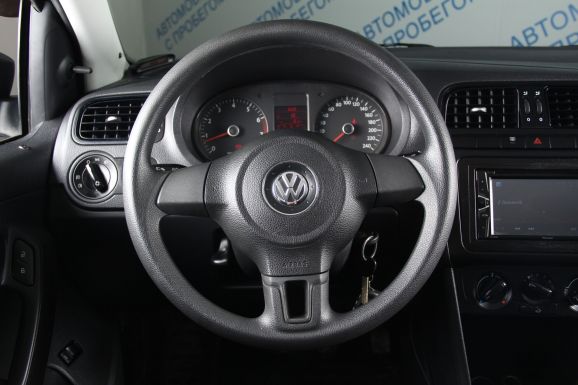 Volkswagen Polo, 1.6 л, МТ, 2013 фото 11
