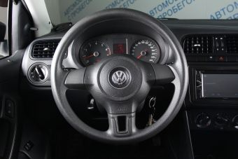 Volkswagen Polo, 1.6 л, МКПП, 2013 фото 11