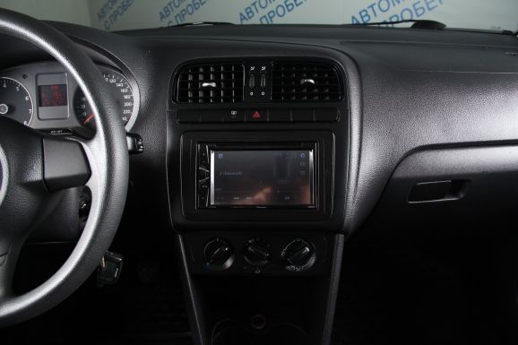 Volkswagen Polo, 1.6 л, МТ, 2013 фото 12