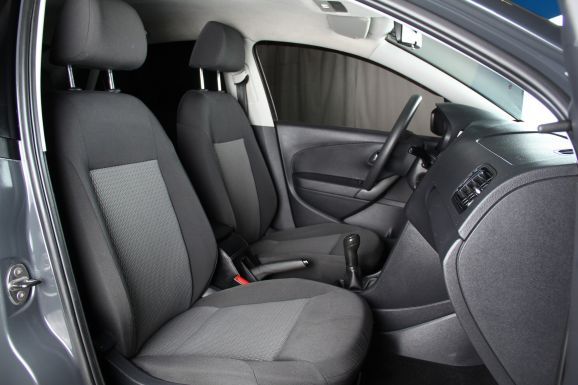 Volkswagen Polo, 1.6 л, МТ, 2013 фото 2