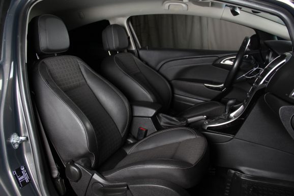 Opel Astra Sport, 1.4 л, АТ, 2014 фото 2