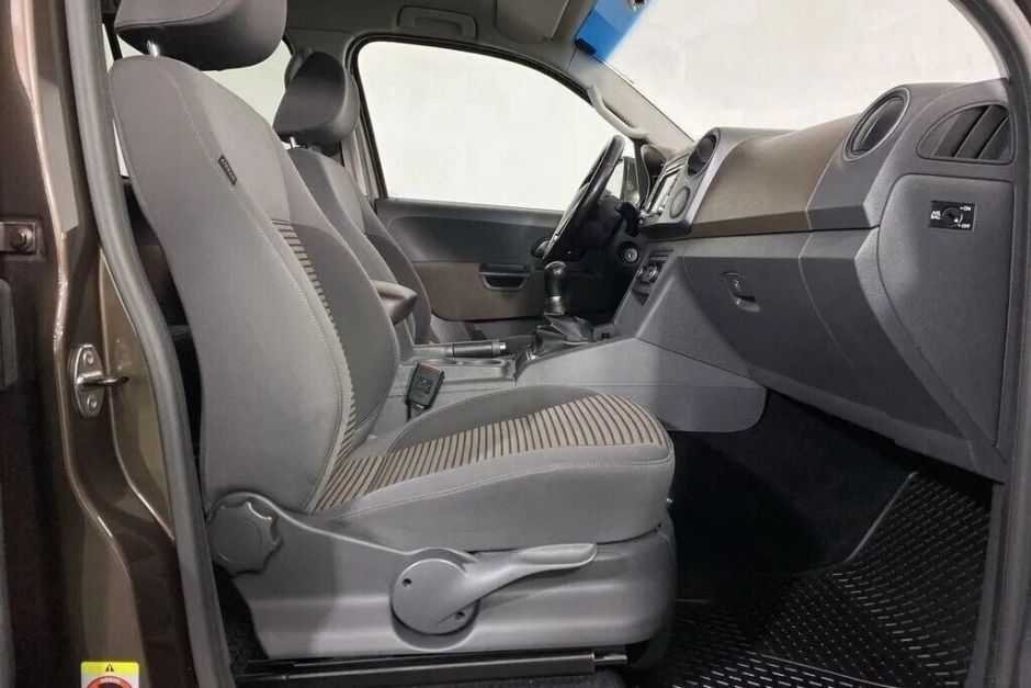 Volkswagen Amarok, 2.0 л, МТ, 2013 фото 7