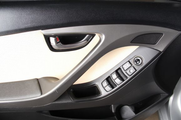 Hyundai Elantra Comfort, 1.6 л, АТ, 2011 фото 8