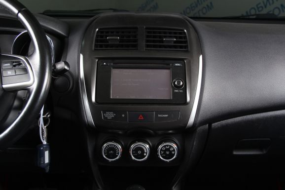 Mitsubishi ASX Suriken, 1.8 л, Вариатор, 2012 фото 9