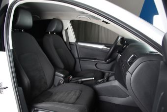 Volkswagen Jetta, 1.4 л, РКПП, 2013 фото 10