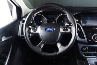 Ford Focus Titanium, 2.0 л, РКПП, 2015 фото 8