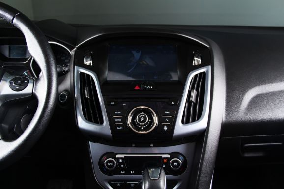 Ford Focus Titanium, 2.0 л, Робот, 2015 фото 10