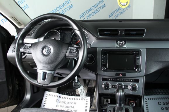 Volkswagen Passat CC Sport, 1.8 л, Робот, 2014 фото 9