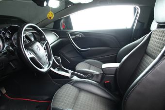 Opel Astra Sport, 1.4 л, АКПП, 2012 фото 2