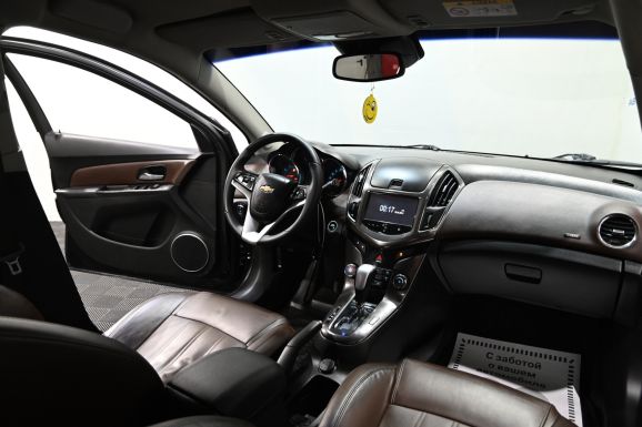 Chevrolet Cruze LTZ, 1.8 л, АТ, 2014 фото 10