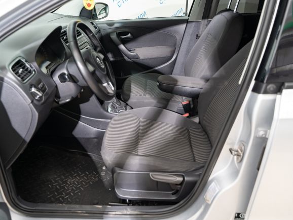 Volkswagen Polo Highline, 1.6 л, АТ, 2013 фото 1