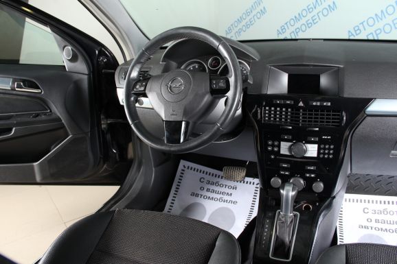 Opel Astra Cosmo, 1.8 л, АТ, 2008 фото 2