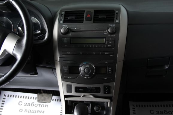 Toyota Corolla Престиж, 1.6 л, Робот, 2008 фото 8