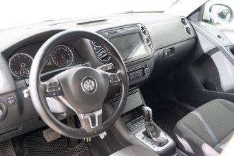 Volkswagen Tiguan Avenue, 2.0 л, АКПП, 2015 фото 8