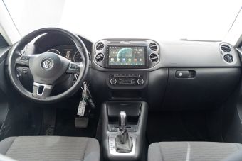 Volkswagen Tiguan Avenue, 2.0 л, АКПП, 2015 фото 2