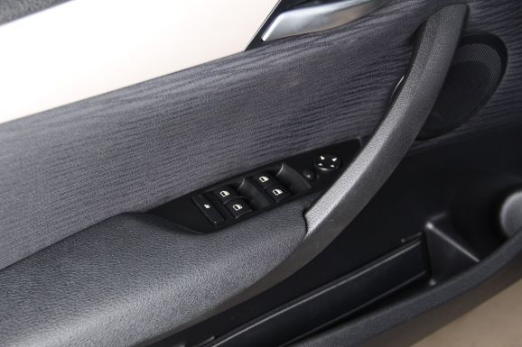 BMW X1 sDrive18i Локальная сборка, 2.0 л, АТ, 2014 фото 9