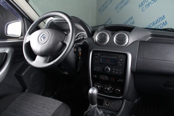 Renault Duster Privilege, 1.6 л, МТ, 2014 фото 13