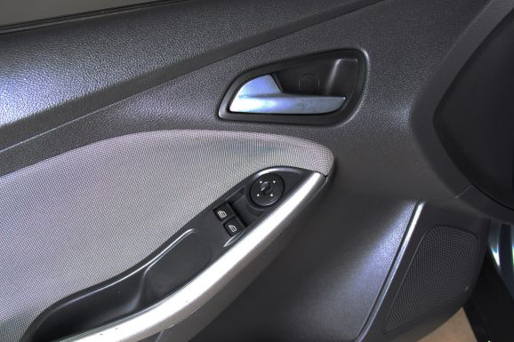 Ford Focus Trend, 1.6 л, МТ, 2012 фото 8