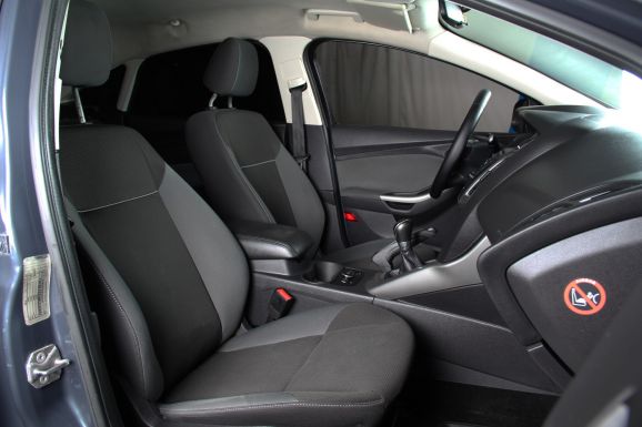 Ford Focus Trend, 1.6 л, МТ, 2012 фото 12