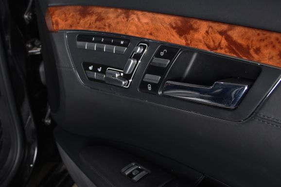 Mercedes-Benz S-Класс, 5.5 л, АТ, 2009 фото 15