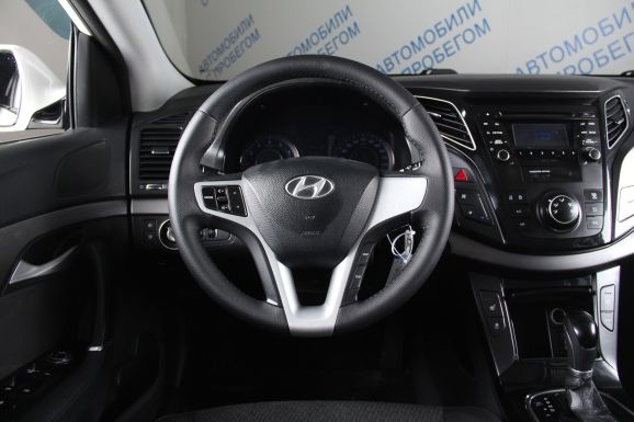 Hyundai i40 Active Plus, 2.0 л, АТ, 2012 фото 10