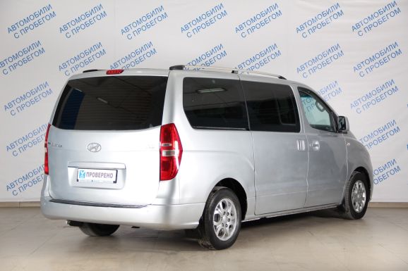 Hyundai Grand Starex, 2.5 л, АТ, 2008 фото 5