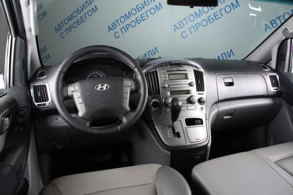 Hyundai Grand Starex, 2.5 л, АТ, 2008 фото 10