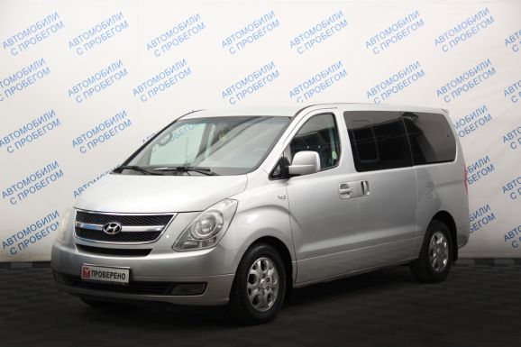 Hyundai Grand Starex, 2.5 л, АТ, 2010 фото 3