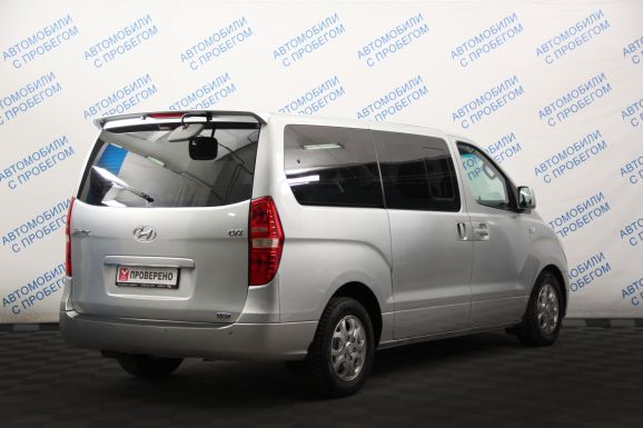 Hyundai Grand Starex, 2.5 л, АТ, 2010 фото 6