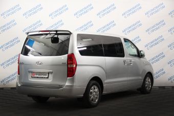 Hyundai Grand Starex, 2.5 л, АКПП, 2010 фото 6