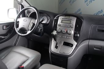 Hyundai Grand Starex, 2.5 л, АКПП, 2010 фото 9