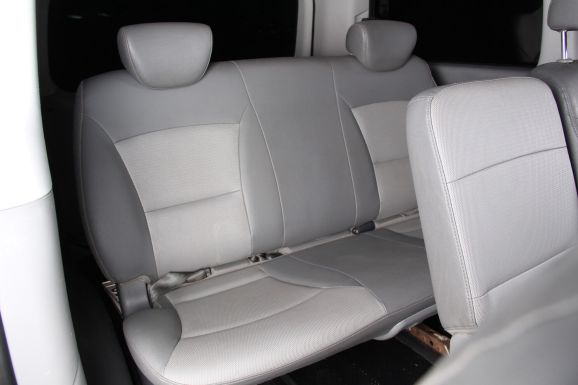 Hyundai Grand Starex, 2.5 л, АТ, 2010 фото 1