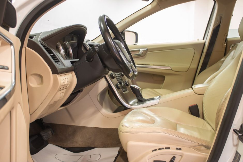 Volvo XC60, 2.4 л, АТ, 2013 фото 8