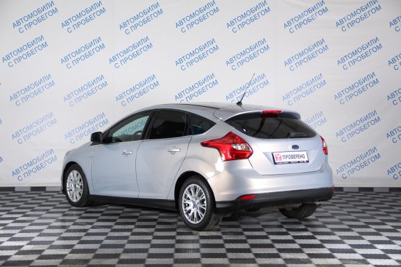 Ford Focus Titanium, 1.6 л, Робот, 2013 фото 6