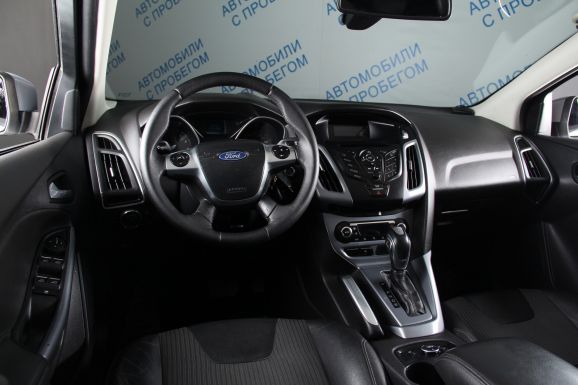 Ford Focus Titanium, 1.6 л, Робот, 2013 фото 7